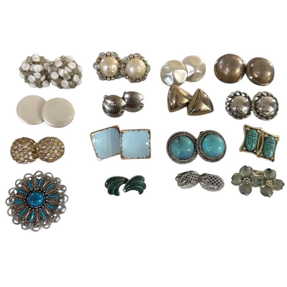 Vintage Clip On Earrings and 1 Brooch Lot 16pc